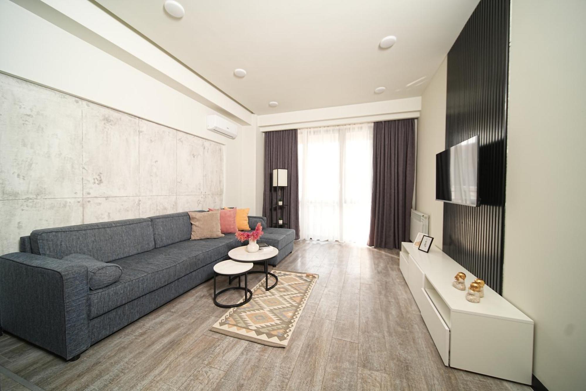 Modern Apartments In The Heart Of Yerevan By Sweet Home Exterior photo